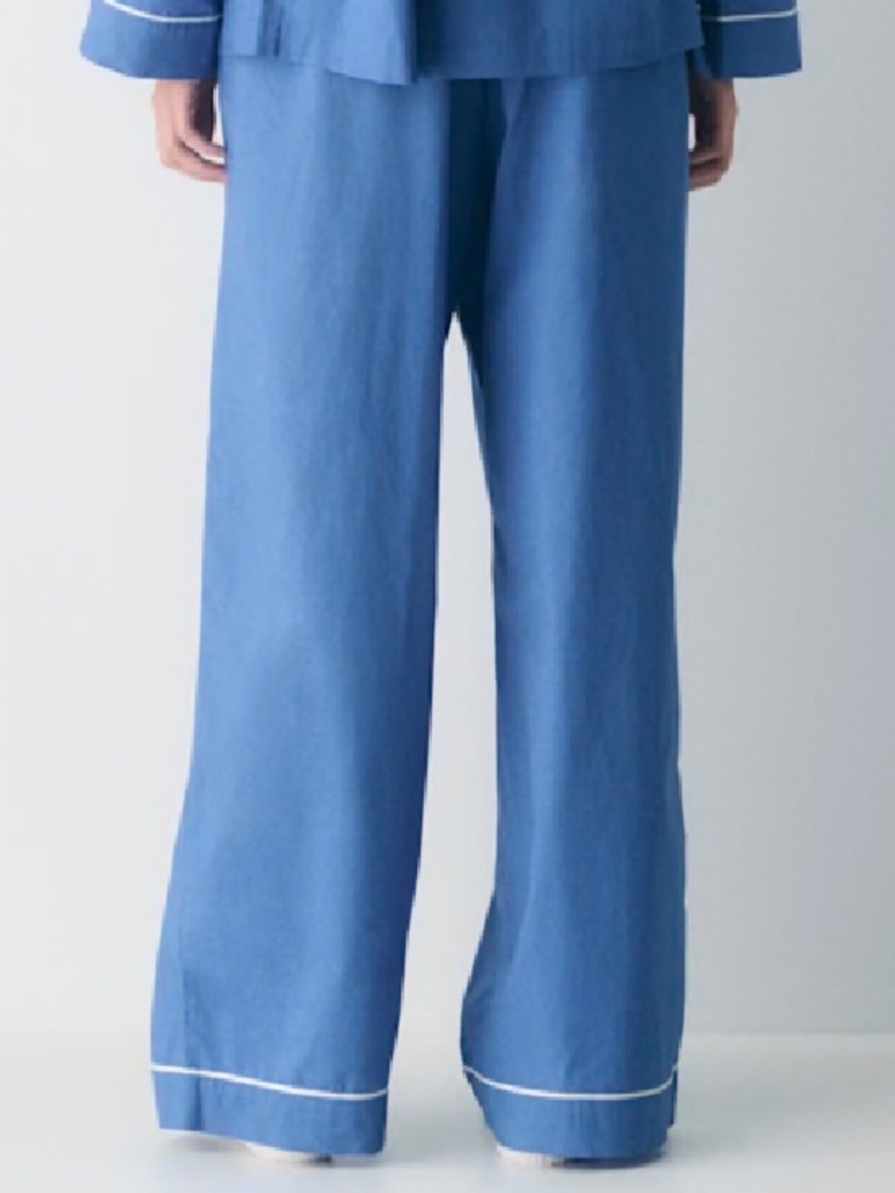 Aritzia Laze Poplin Pajama Pant - Picture 2 of 11